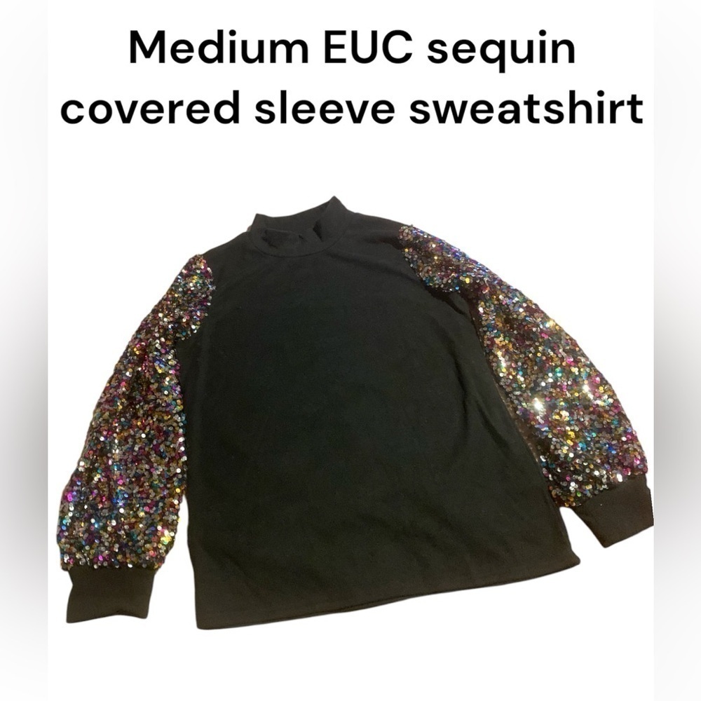 Gorgeous nwot sequin glitter covered sleeve sweatshirt size Medium